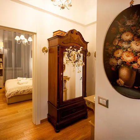 La Casa Di Vittorio Boutique Ottaviano San Pietro Apartment *