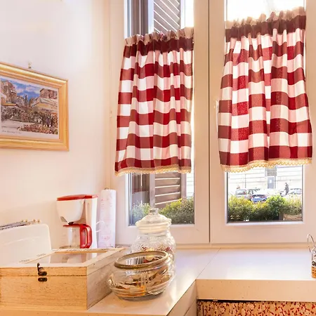 Apartment La Casa Di Vittorio Boutique Ottaviano San Pietro *