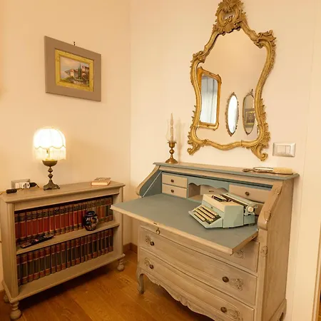 La Casa Di Vittorio Boutique Ottaviano San Pietro Apartment