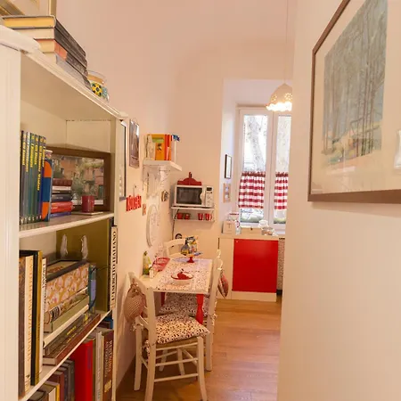 Apartment La Casa Di Vittorio Boutique Ottaviano San Pietro Rome